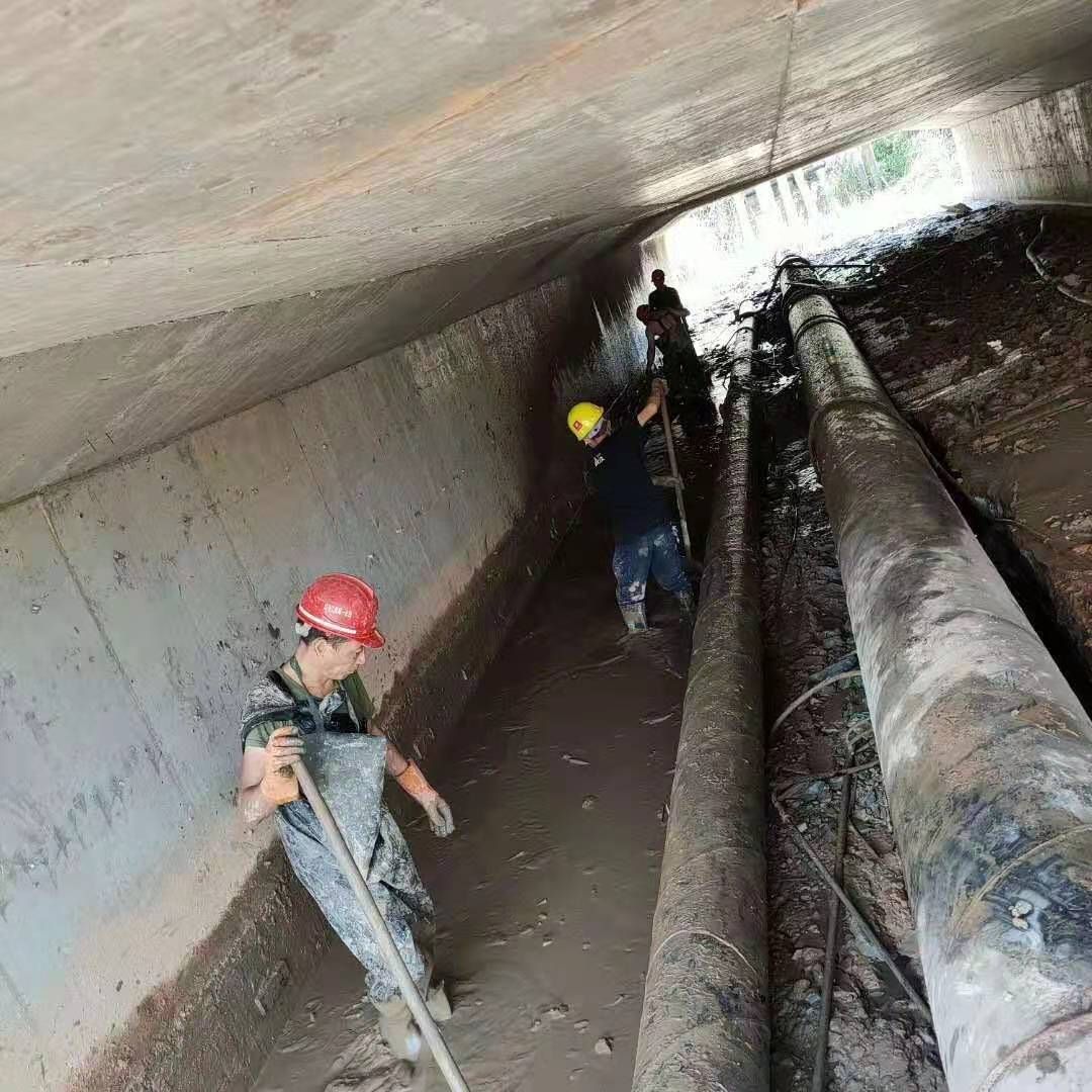 吊罗山乡工业管道清淤
