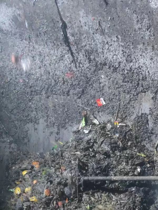 吊罗山乡污水池清理